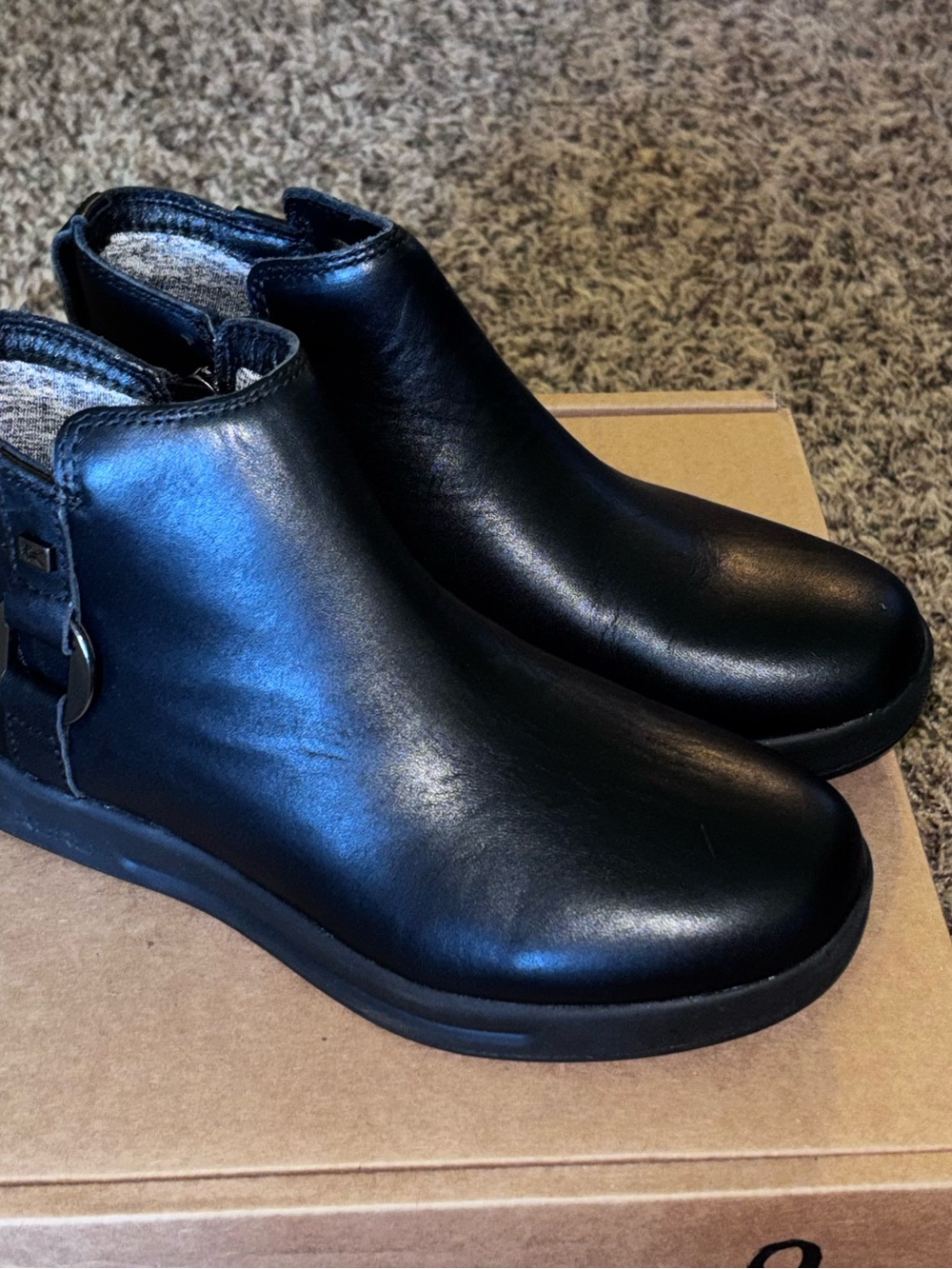 Kuru Tempo Women’s Size 6 Black Classic Outdoor Leather Ankle Side Zip Boots